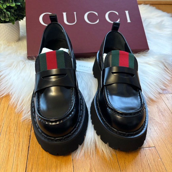 Gucci Black Loafers - Picture 2 of 6